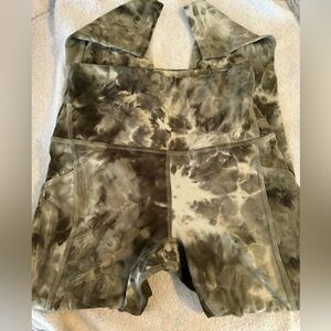 New without tags. Lululemon Align Diamond Dye size 4